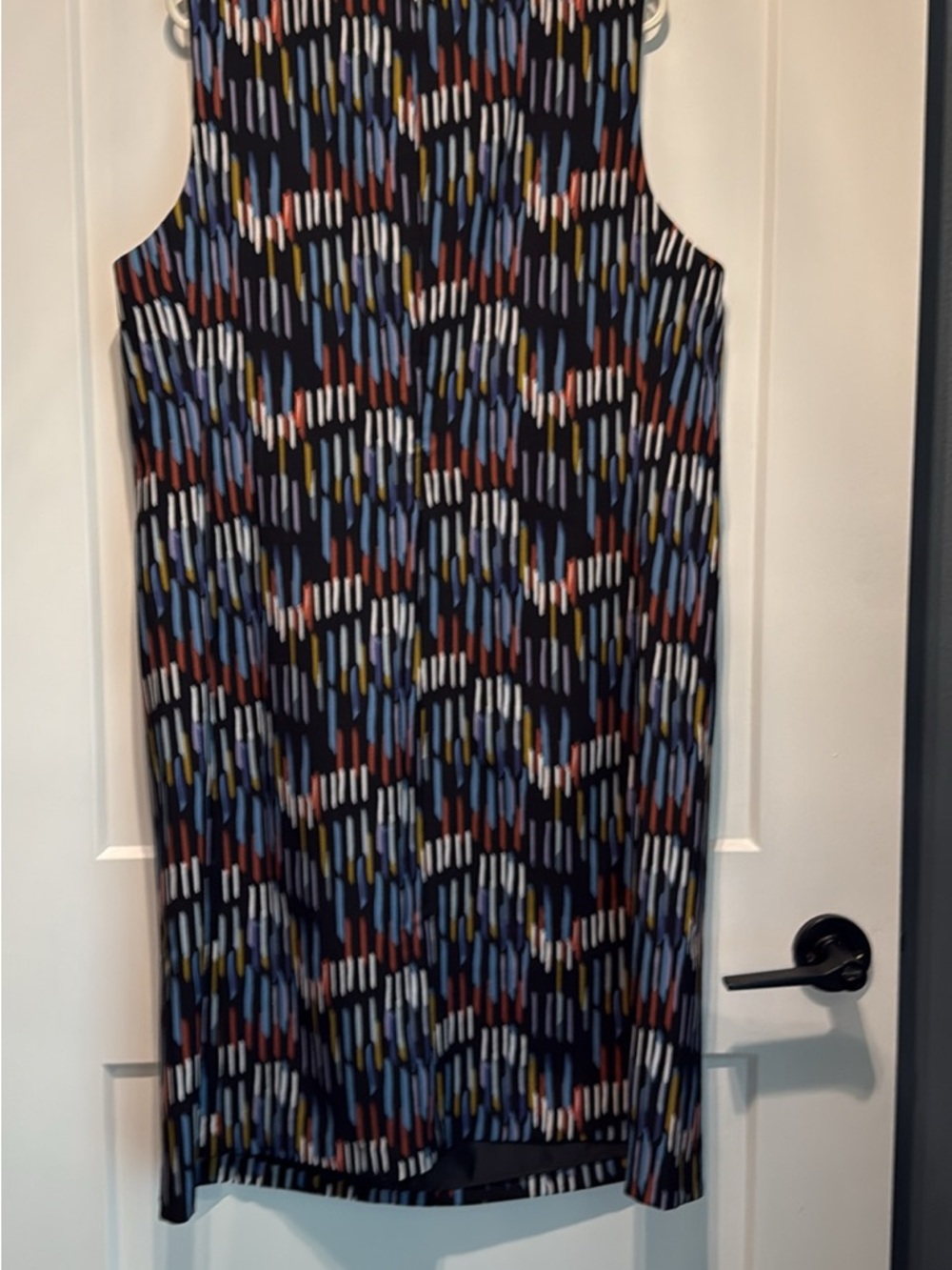 Sleeveless Multi-Color Printed Shift Dress - Navy - Picture 3 of 3